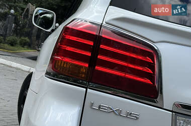 Позашляховик / Кросовер Lexus LX 2011 в 