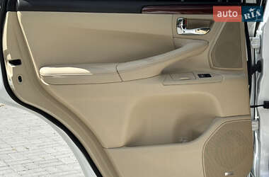 Позашляховик / Кросовер Lexus LX 2011 в 