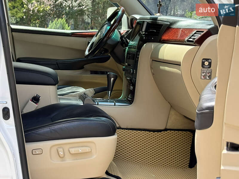 Позашляховик / Кросовер Lexus LX 2011 в Дрогобичі фото 142 Позашляховик / Кросовер Lexus LX 2011 в Дрогобичі