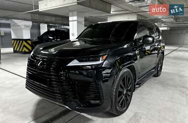 Позашляховик / Кросовер Lexus LX 2023 в 