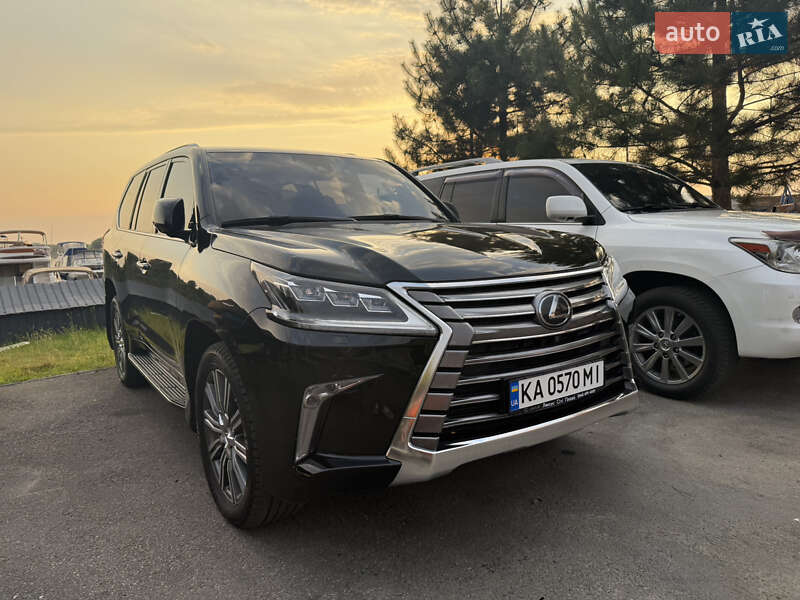 Lexus LX 2016