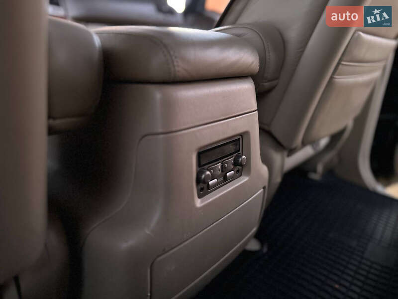 Внедорожник / Кроссовер Lexus LX 2003 в Ивано-Франковске