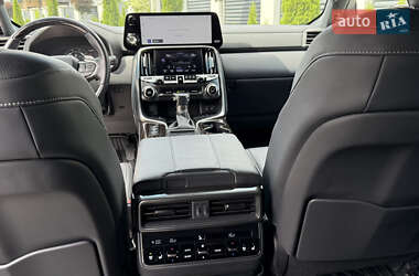 Позашляховик / Кросовер Lexus LX 2022 в 