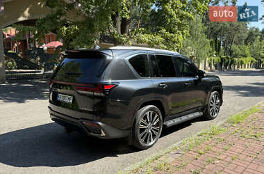 Позашляховик / Кросовер Lexus LX 2022 в 