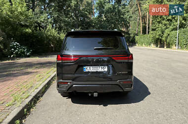 Позашляховик / Кросовер Lexus LX 2022 в 