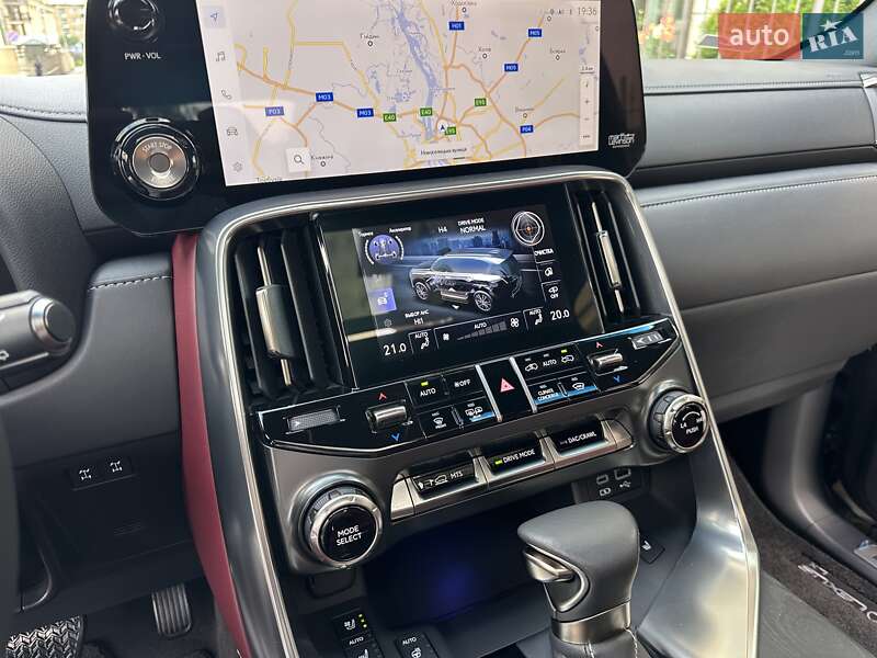 Внедорожник / Кроссовер Lexus LX 2022 в Киеве