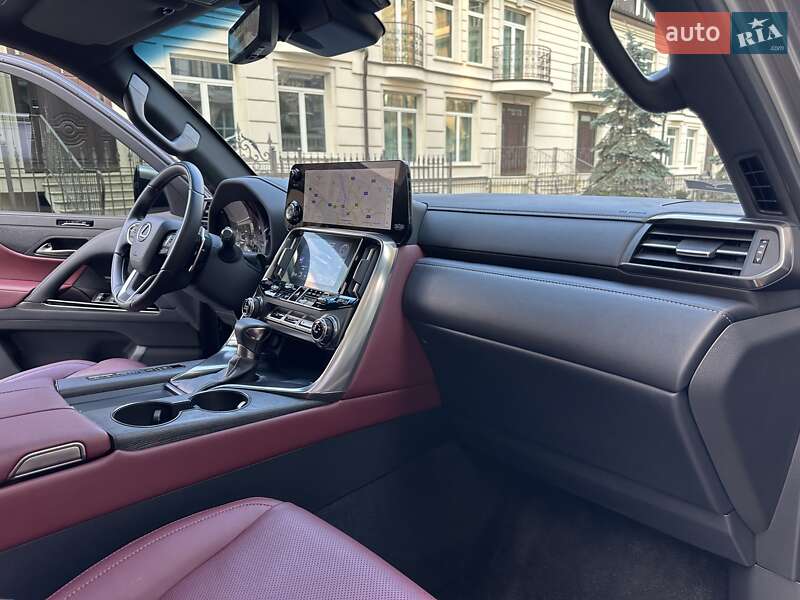 Внедорожник / Кроссовер Lexus LX 2022 в Киеве