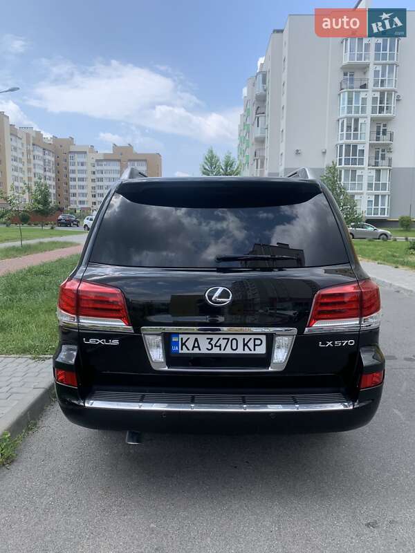 Позашляховик / Кросовер Lexus LX 2013 в Києві
