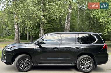 Внедорожник / Кроссовер Lexus LX 2016 в 