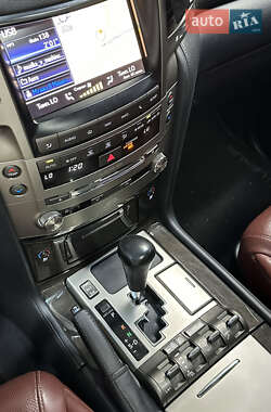 Внедорожник / Кроссовер Lexus LX 2015 в 