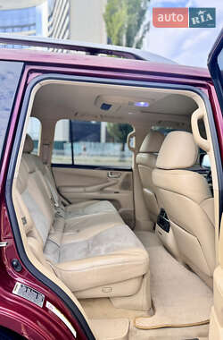 Внедорожник / Кроссовер Lexus LX 2010 в 