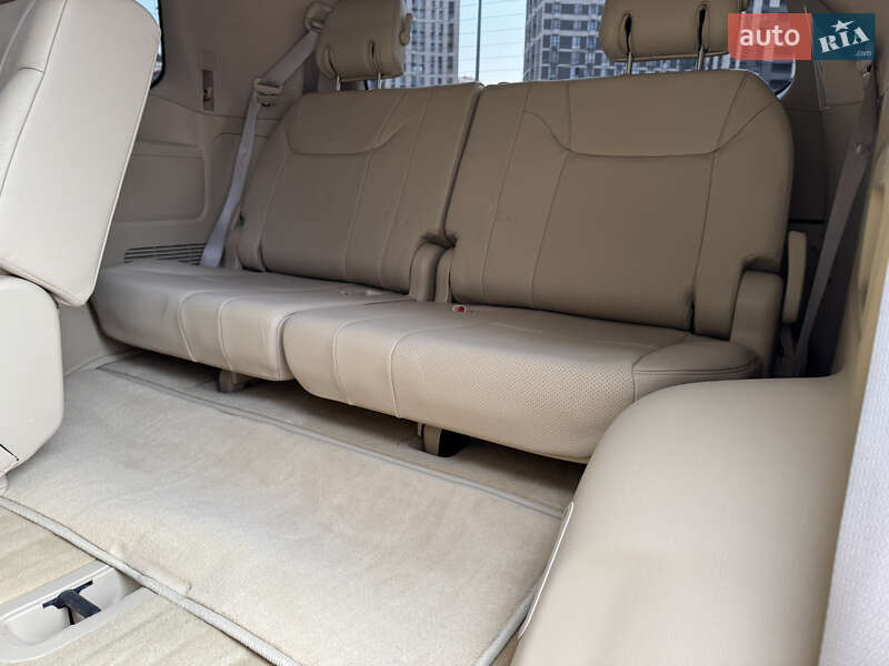 Внедорожник / Кроссовер Lexus LX 2010 в Киеве