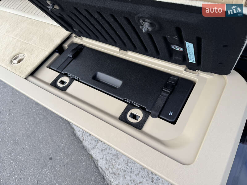 Внедорожник / Кроссовер Lexus LX 2010 в Киеве