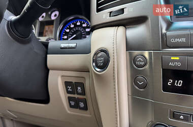Позашляховик / Кросовер Lexus LX 2010 в 
