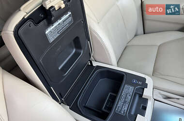 Позашляховик / Кросовер Lexus LX 2010 в 
