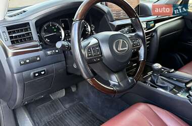Внедорожник / Кроссовер Lexus LX 2017 в 