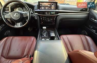 Внедорожник / Кроссовер Lexus LX 2017 в 