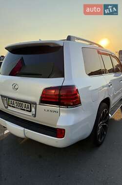 Внедорожник / Кроссовер Lexus LX 2009 в Киеве