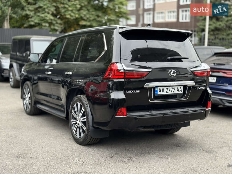 Внедорожник / Кроссовер Lexus LX 2017 в Киеве