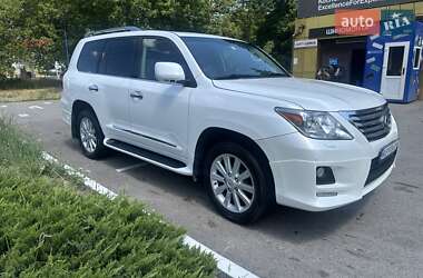 Внедорожник / Кроссовер Lexus LX 2008 в 