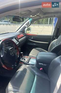 Внедорожник / Кроссовер Lexus LX 2008 в 