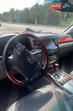 Внедорожник / Кроссовер Lexus LX 2008 в 