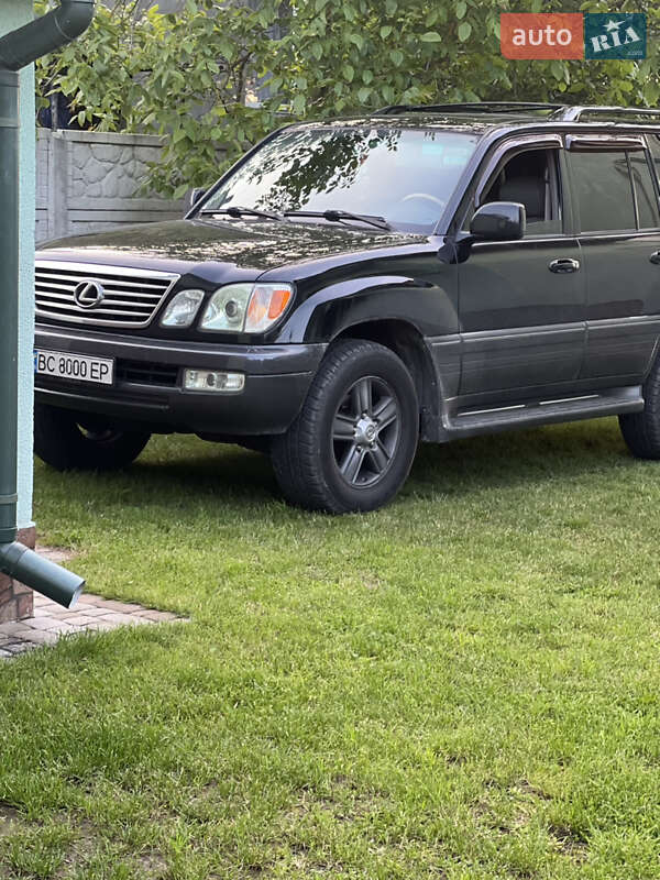 Lexus LX 2007