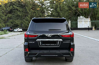 Позашляховик / Кросовер Lexus LX 2016 в 