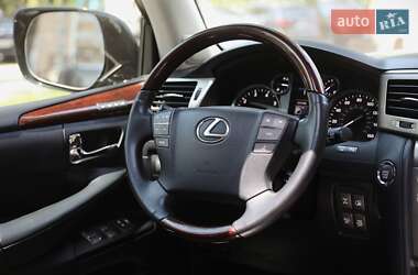 Внедорожник / Кроссовер Lexus LX 2012 в 