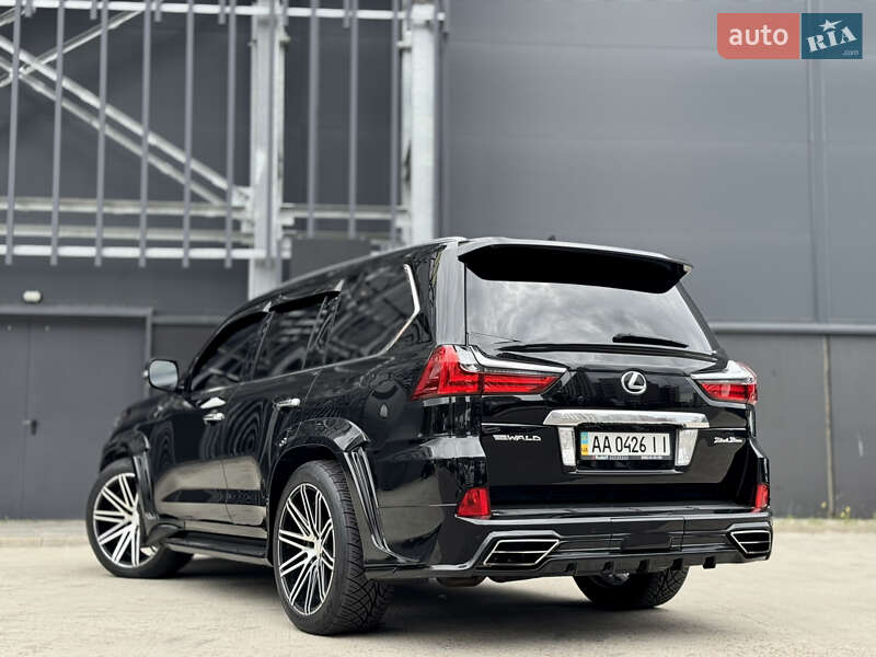 Позашляховик / Кросовер Lexus LX 2016 в Києві
