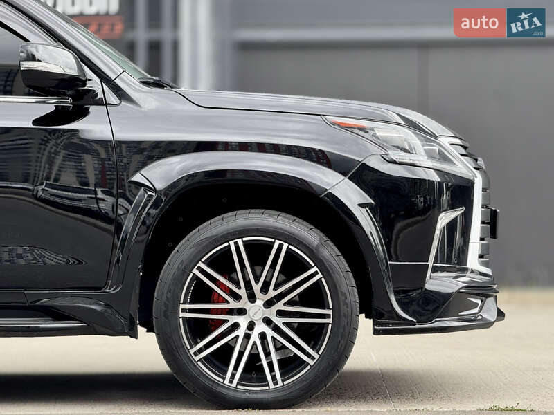 Позашляховик / Кросовер Lexus LX 2016 в Києві