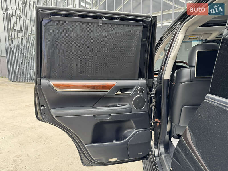 Позашляховик / Кросовер Lexus LX 2016 в Києві