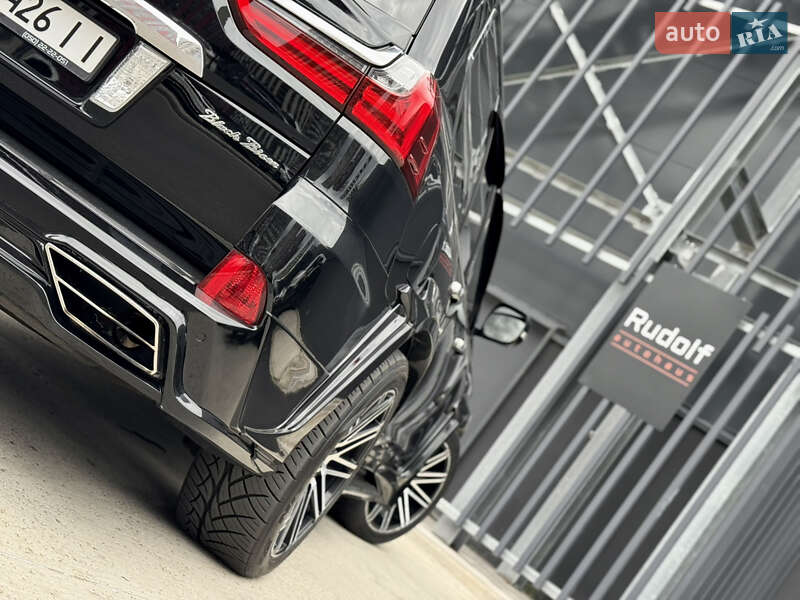 Позашляховик / Кросовер Lexus LX 2016 в Києві
