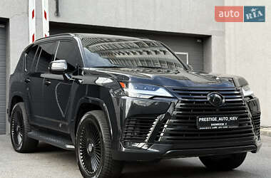 Внедорожник / Кроссовер Lexus LX 2022 в 