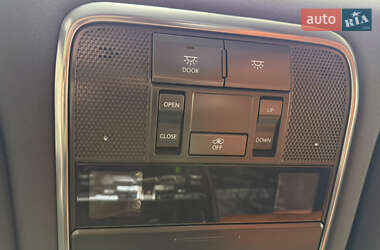 Внедорожник / Кроссовер Lexus LX 2022 в 