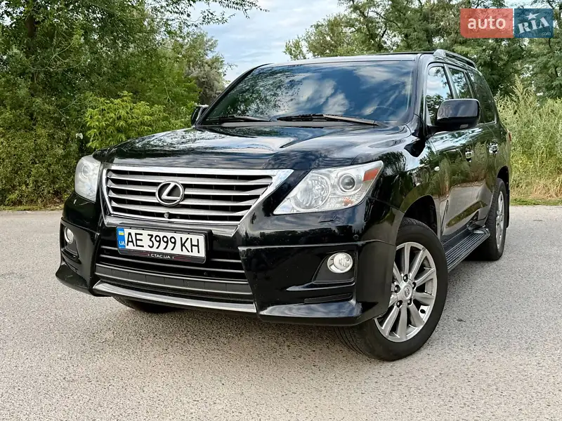 Внедорожник / Кроссовер Lexus LX 2010 в 