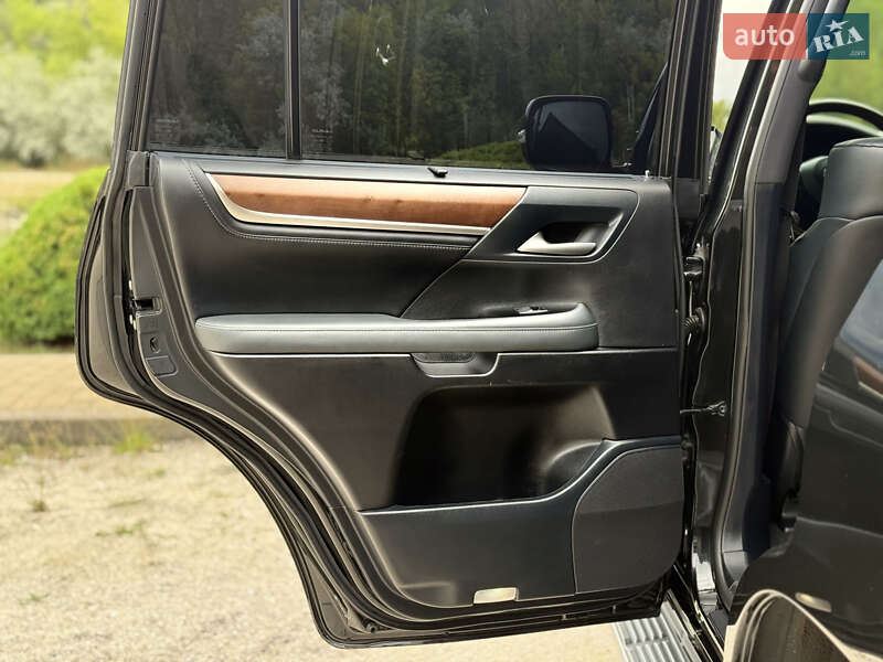 Внедорожник / Кроссовер Lexus LX 2019 в Днепре