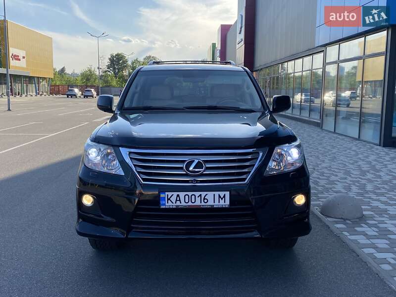 Внедорожник / Кроссовер Lexus LX 2011 в Киеве