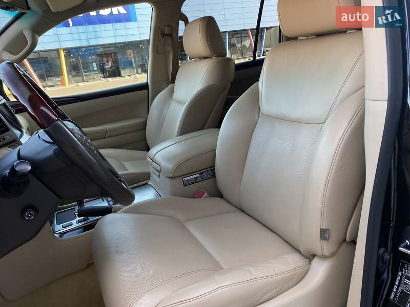 Внедорожник / Кроссовер Lexus LX 2011 в Киеве