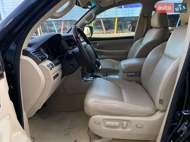 Внедорожник / Кроссовер Lexus LX 2011 в Киеве