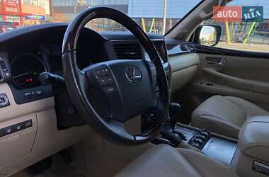 Позашляховик / Кросовер Lexus LX 2011 в 