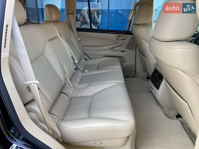 Внедорожник / Кроссовер Lexus LX 2011 в Киеве