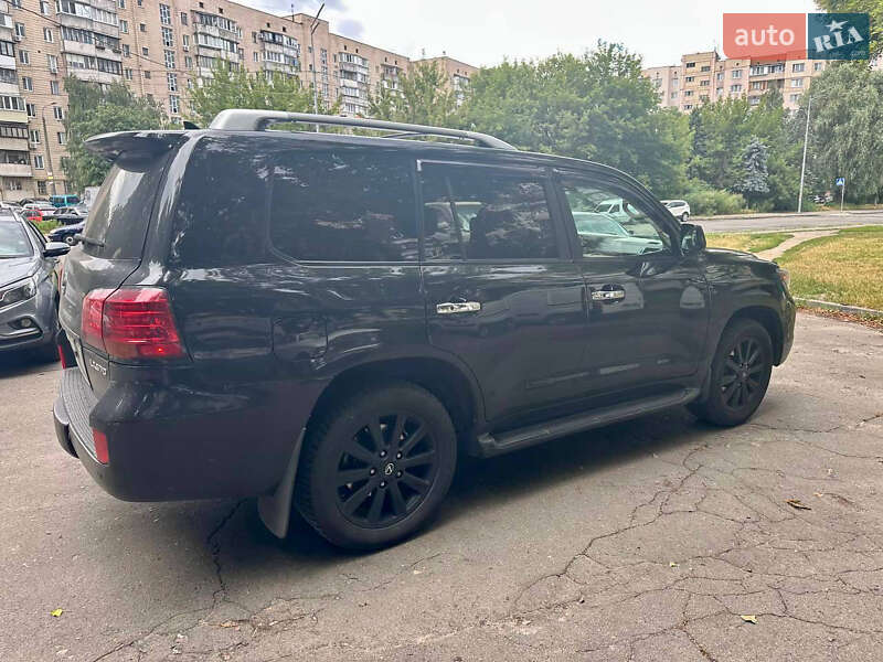 Внедорожник / Кроссовер Lexus LX 2010 в Киеве