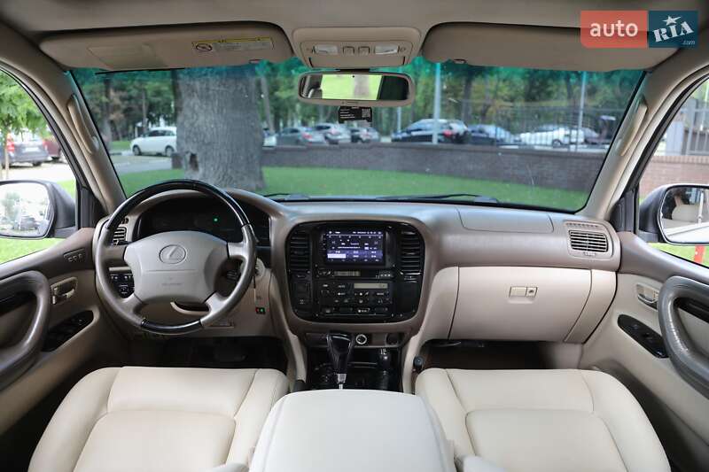 Внедорожник / Кроссовер Lexus LX 2000 в Харькове