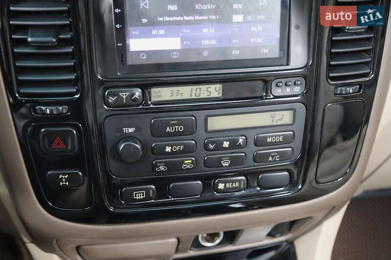 Внедорожник / Кроссовер Lexus LX 2000 в Харькове