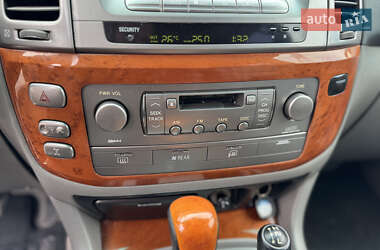 Внедорожник / Кроссовер Lexus LX 2004 в 