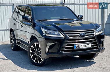 Внедорожник / Кроссовер Lexus LX 2017 в Каменском