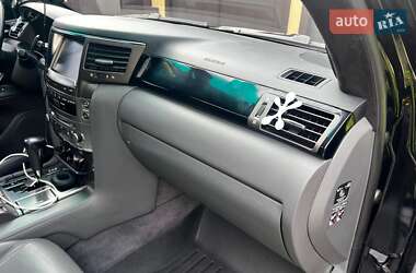 Внедорожник / Кроссовер Lexus LX 2008 в 