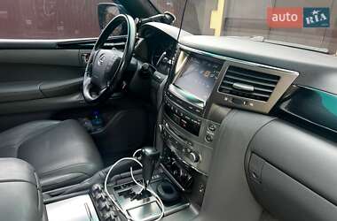 Внедорожник / Кроссовер Lexus LX 2008 в 