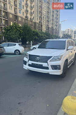 Внедорожник / Кроссовер Lexus LX 2008 в 